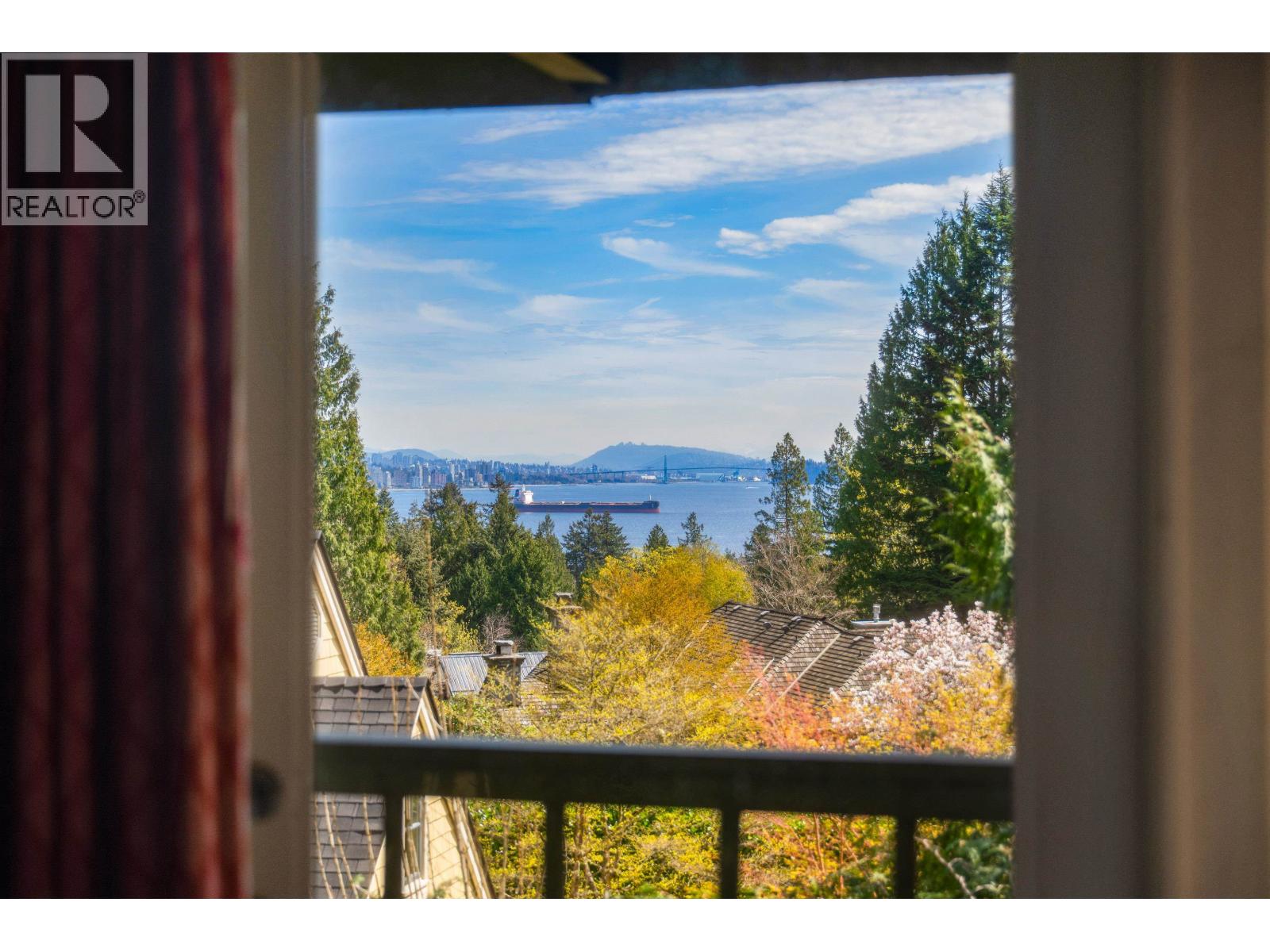 4891 WATER LANE, West Vancouver