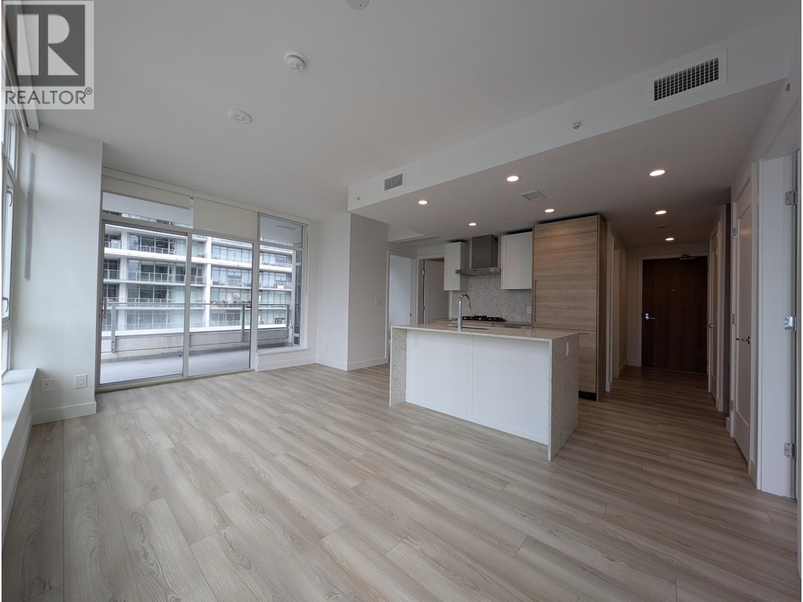 801 2381 BETA AVENUE