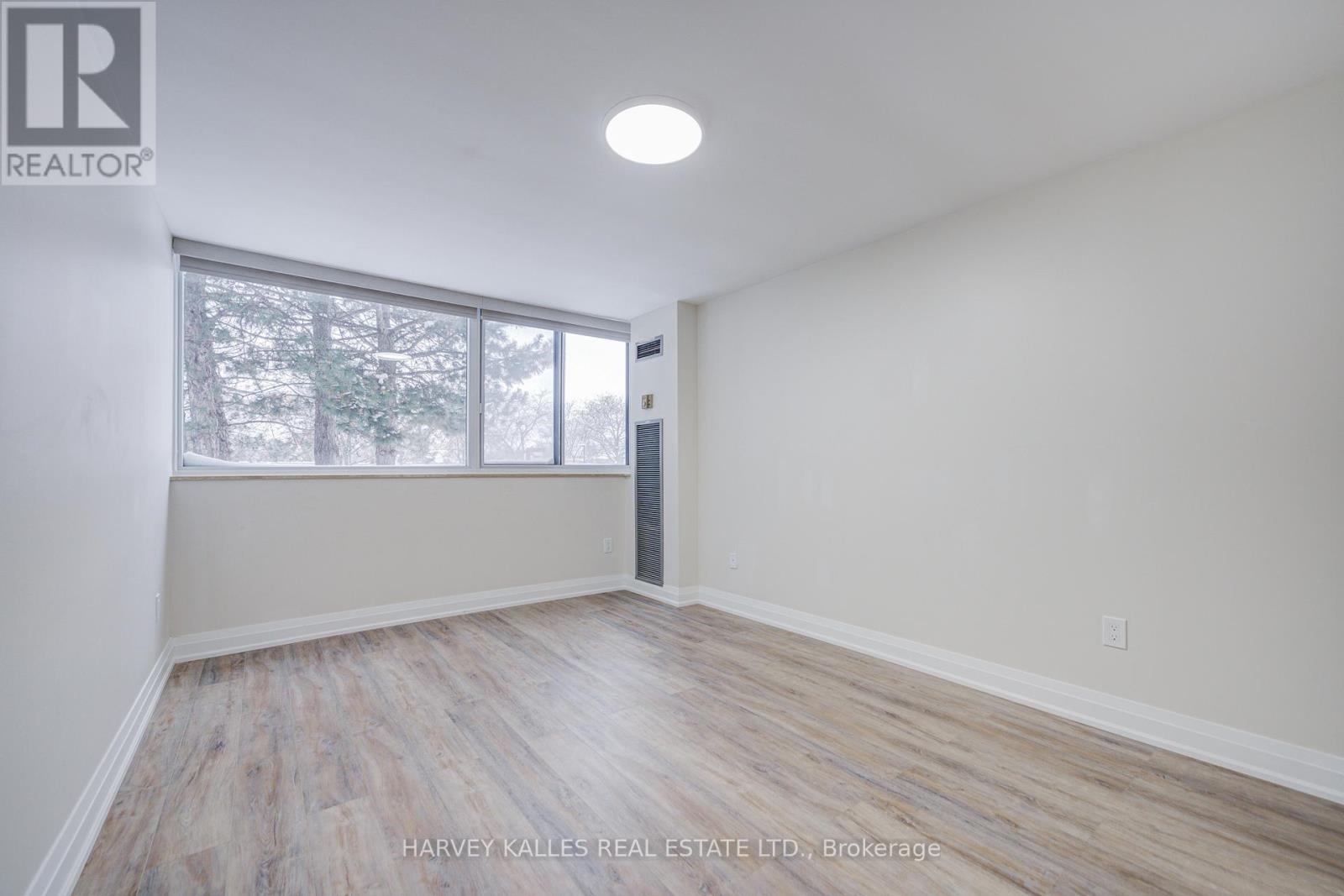 #109 3000 BATHURST STREET - 21