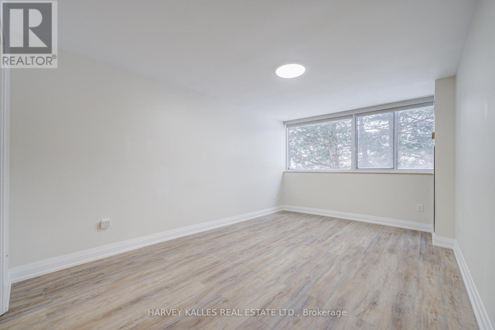 #109 3000 BATHURST STREET - 22
