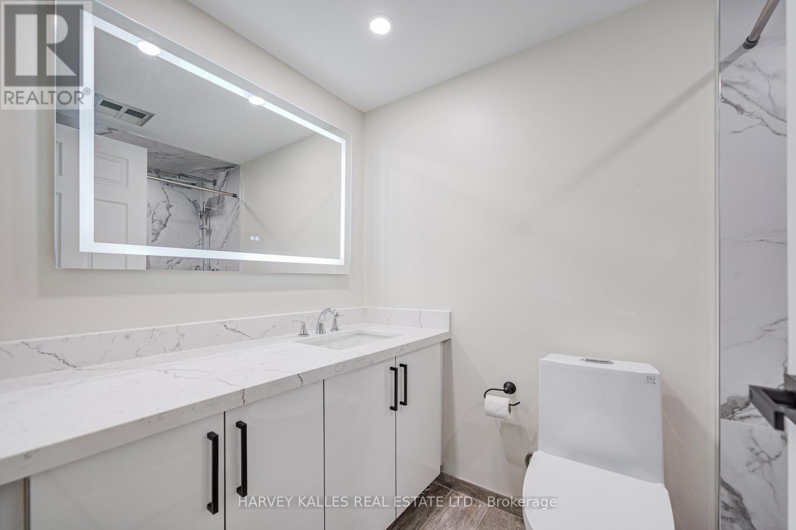 #109 3000 BATHURST STREET - 26