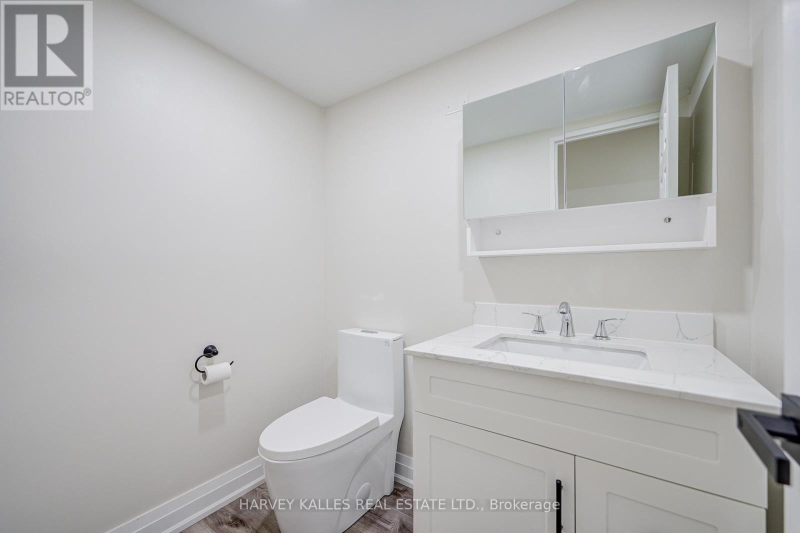 #109 3000 BATHURST STREET - 31