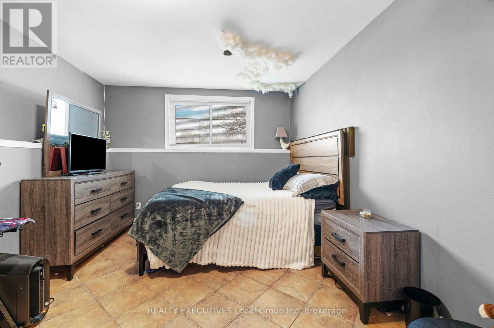 962 LAKESHORE DRIVE — photo 29