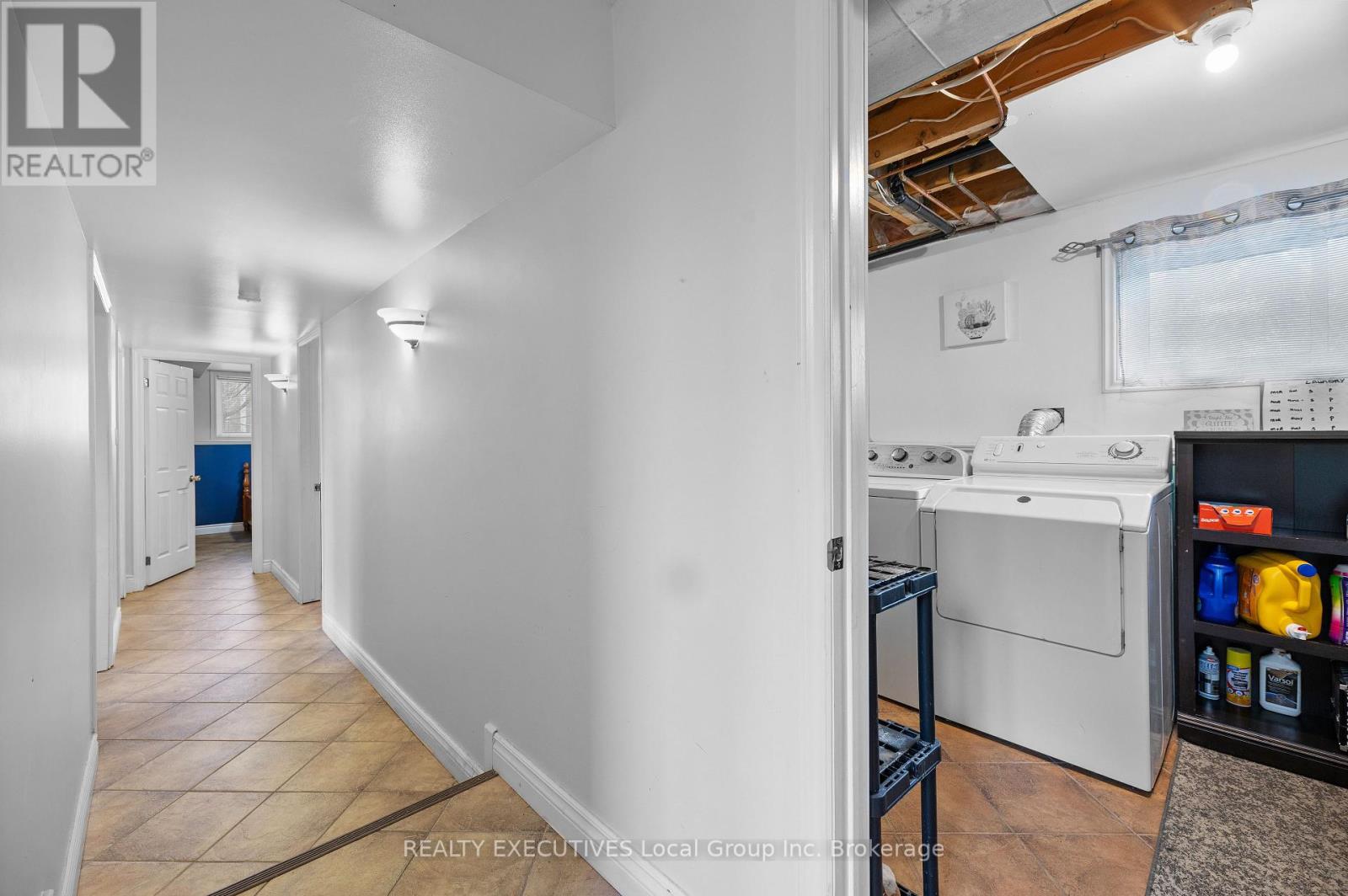 962 LAKESHORE DRIVE — photo 36