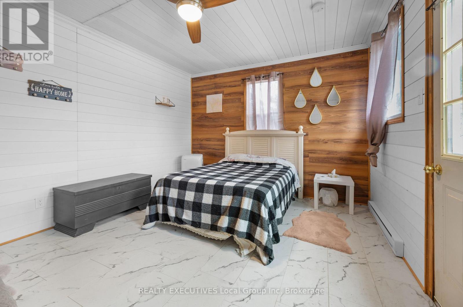 962 LAKESHORE DRIVE — photo 39