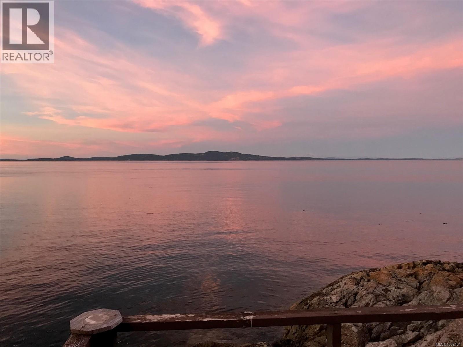  6000 Lockehaven Drive, Saanich