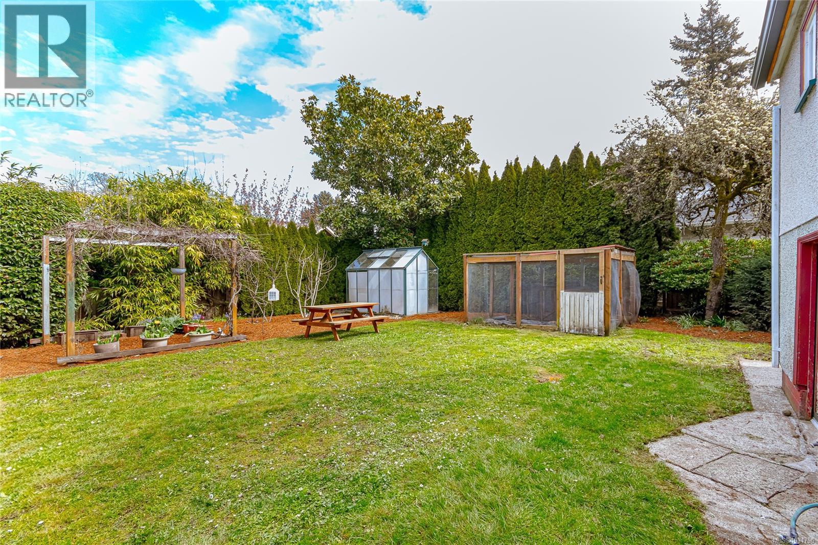 1080 JASMINE AVE - 30