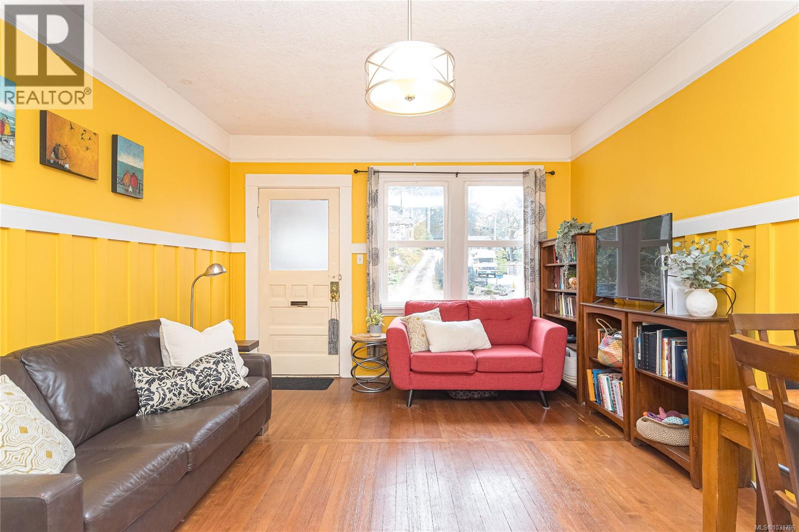 1080 JASMINE AVE - 5