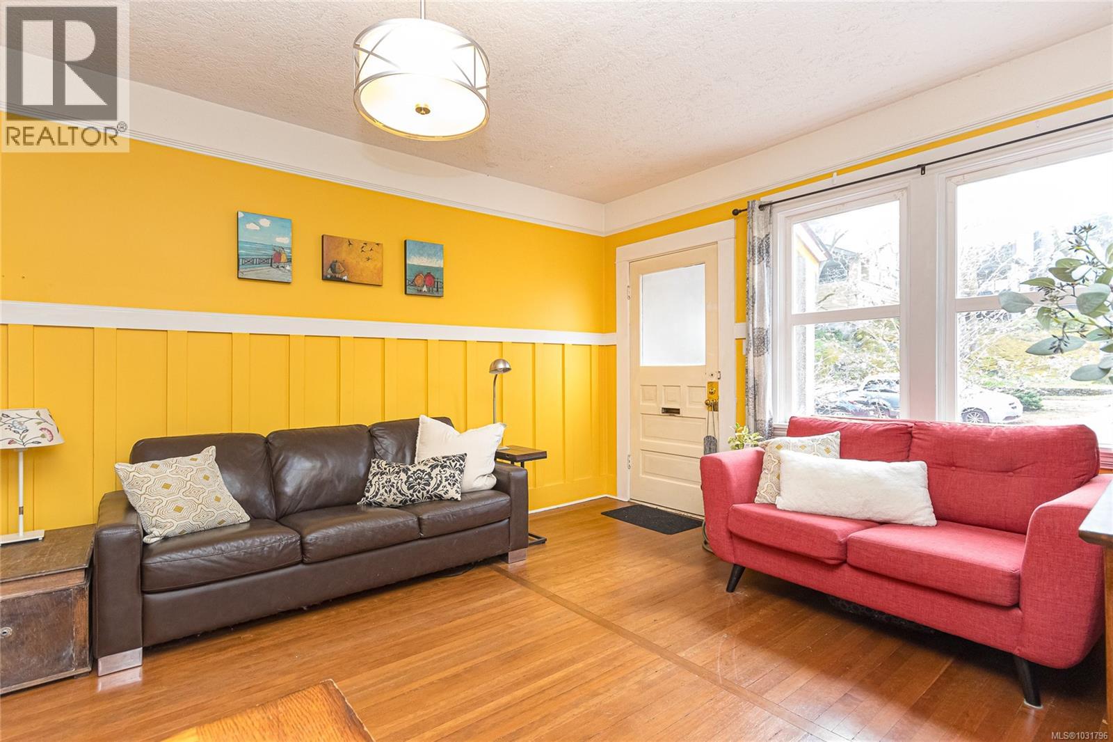 1080 JASMINE AVE - 6