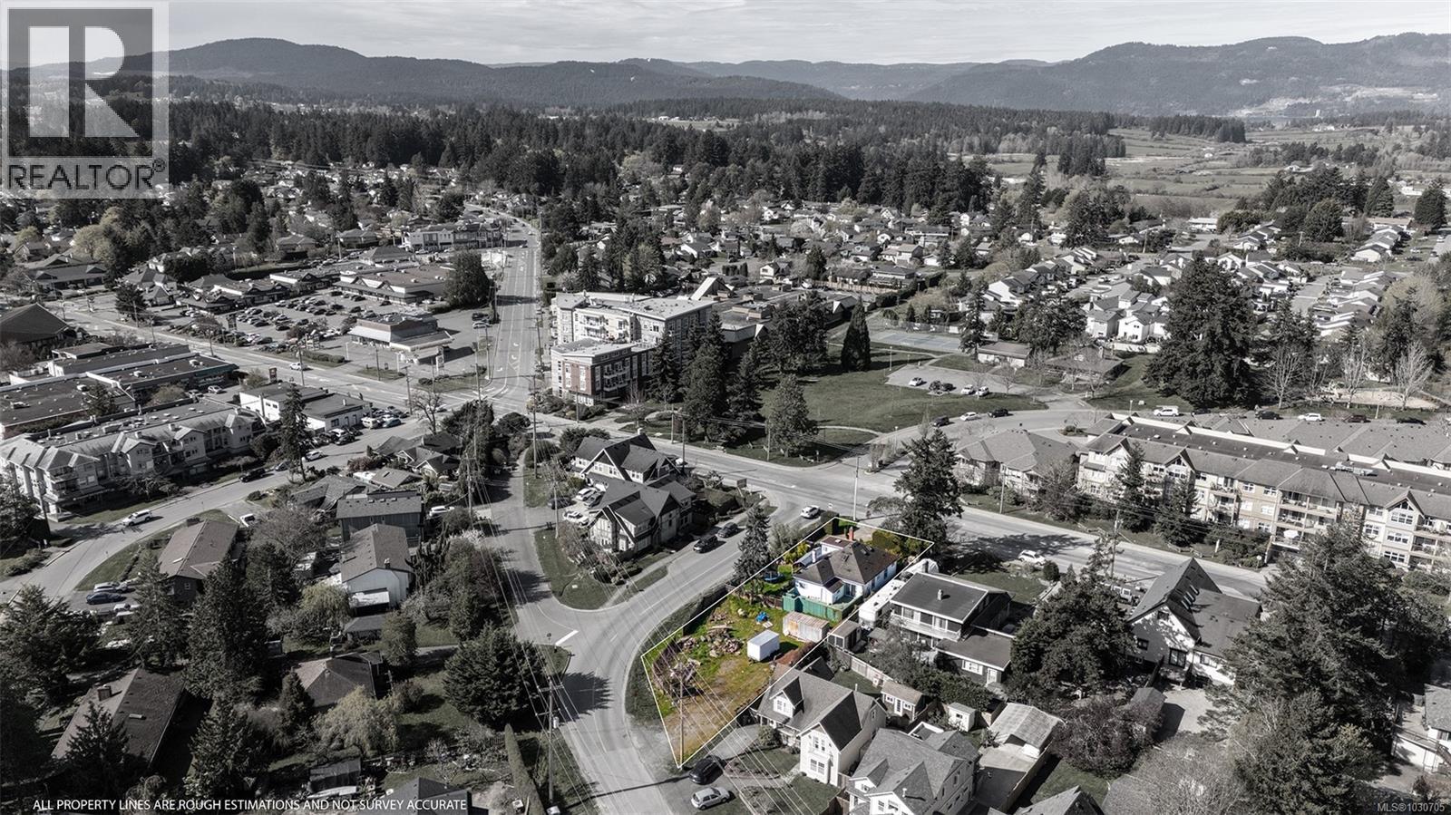 7909 East Saanich Rd - 1