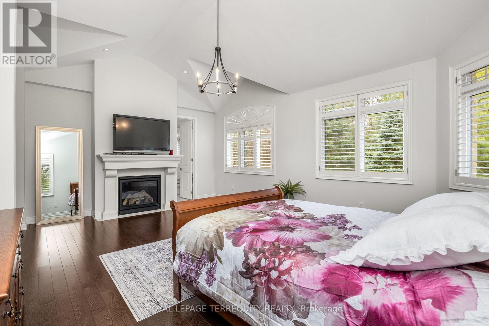 244 FREDERICK CURRAN LANE - 33