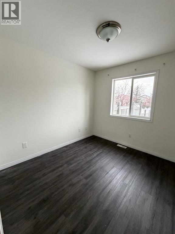 187 Millennium Gate, Fort McMurray