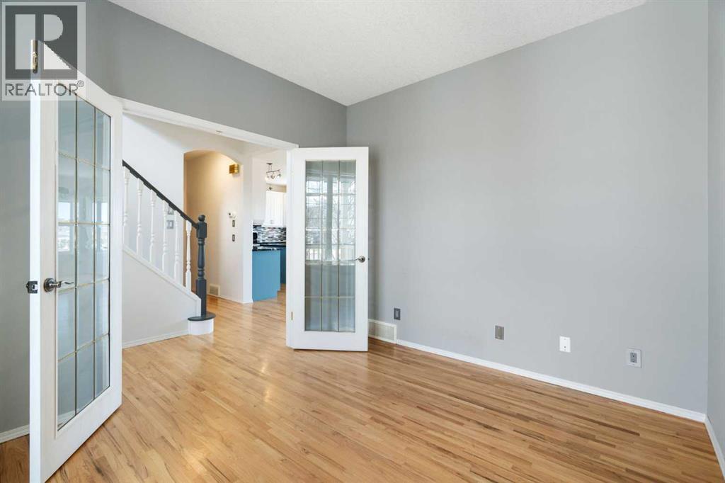 38 Bow Ridge Link, Cochrane