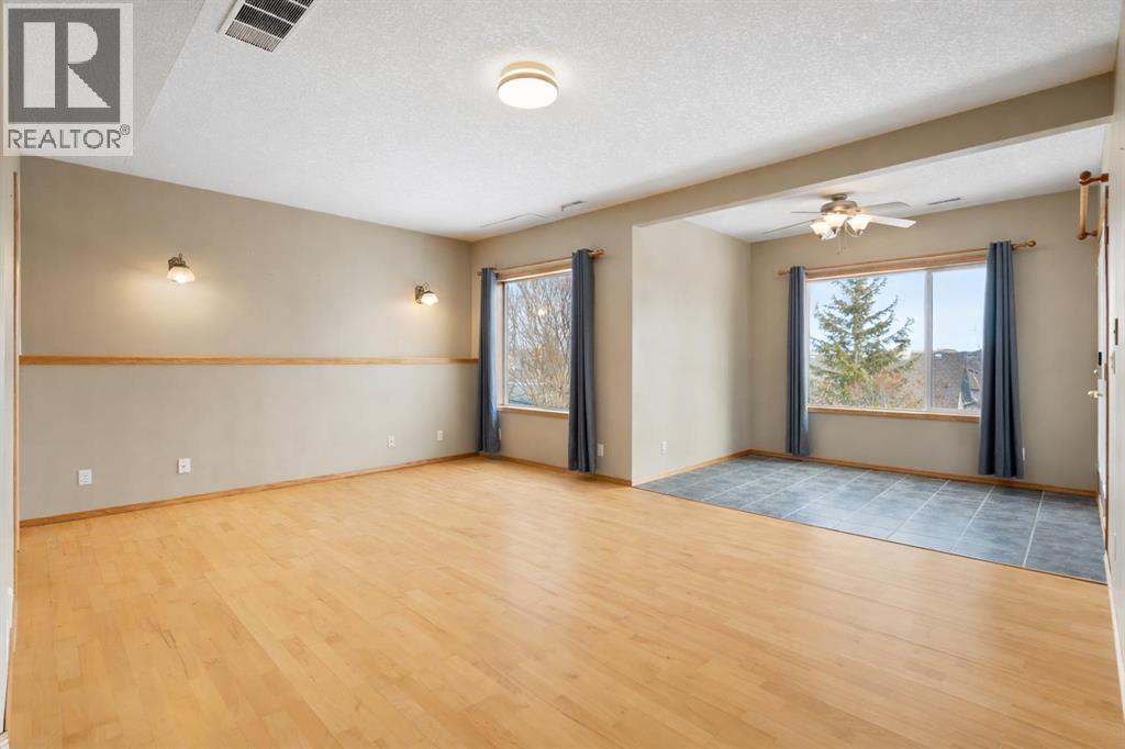 38 Bow Ridge Link, Cochrane