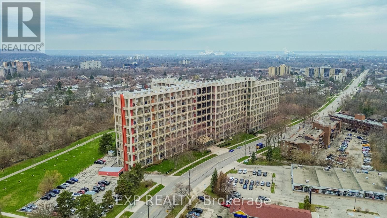 811 - 350 QUIGLEY ROAD