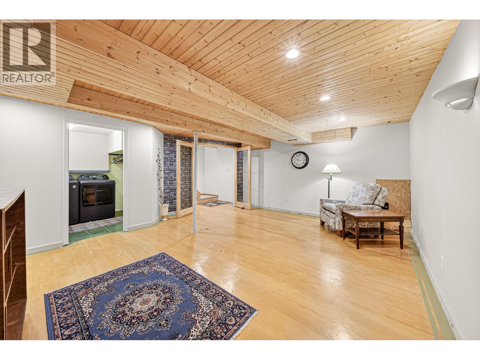 451 WHITE BIRCH CRESCENT - 28