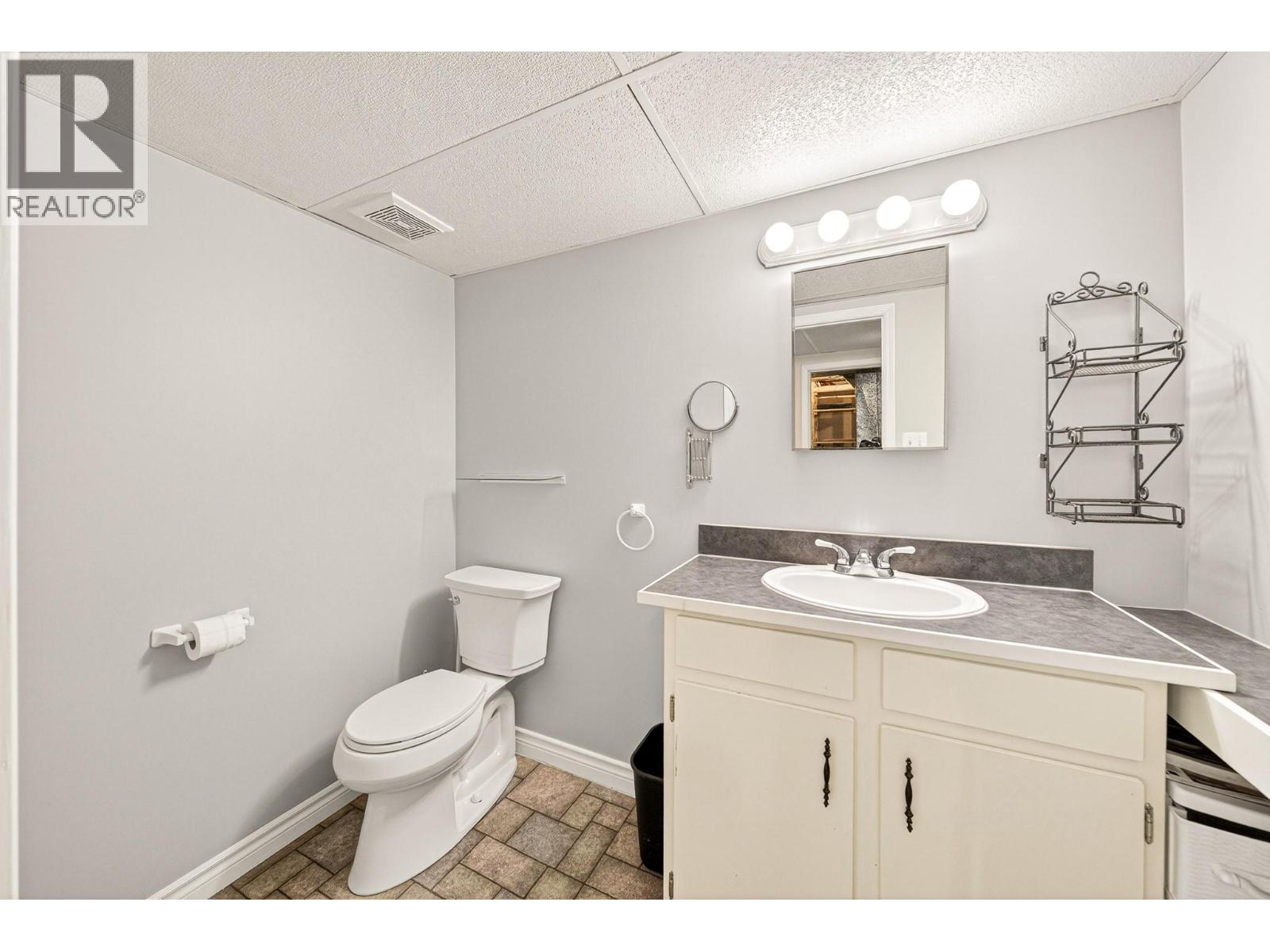 451 WHITE BIRCH CRESCENT - 32