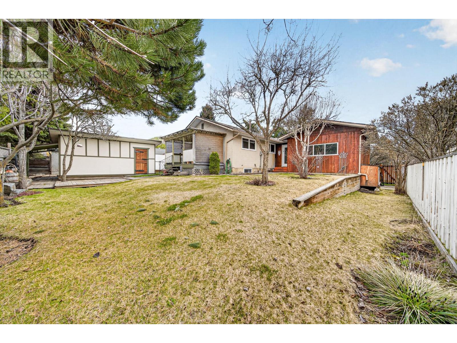 451 WHITE BIRCH CRESCENT - 41