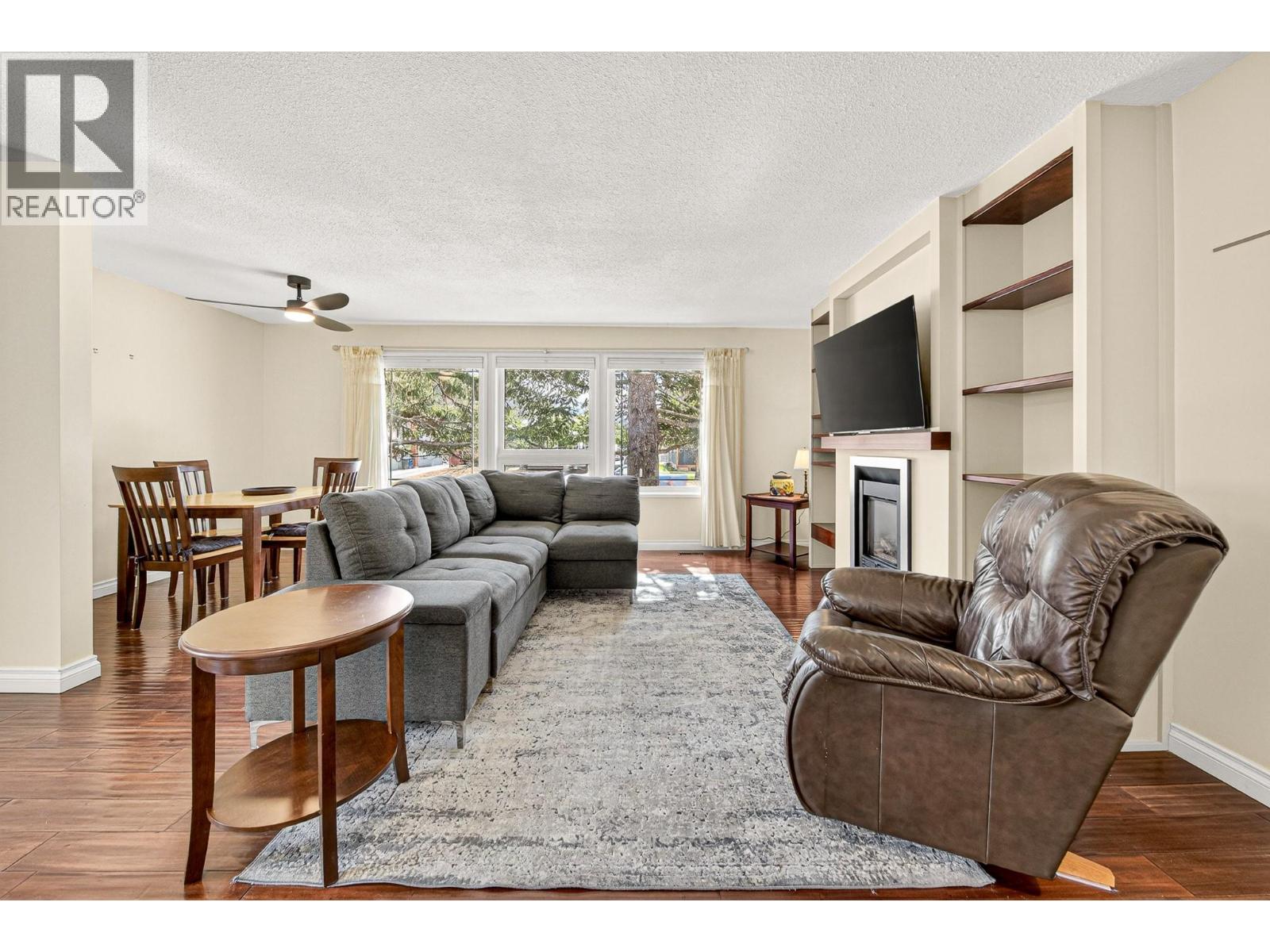 451 WHITE BIRCH CRESCENT - 5