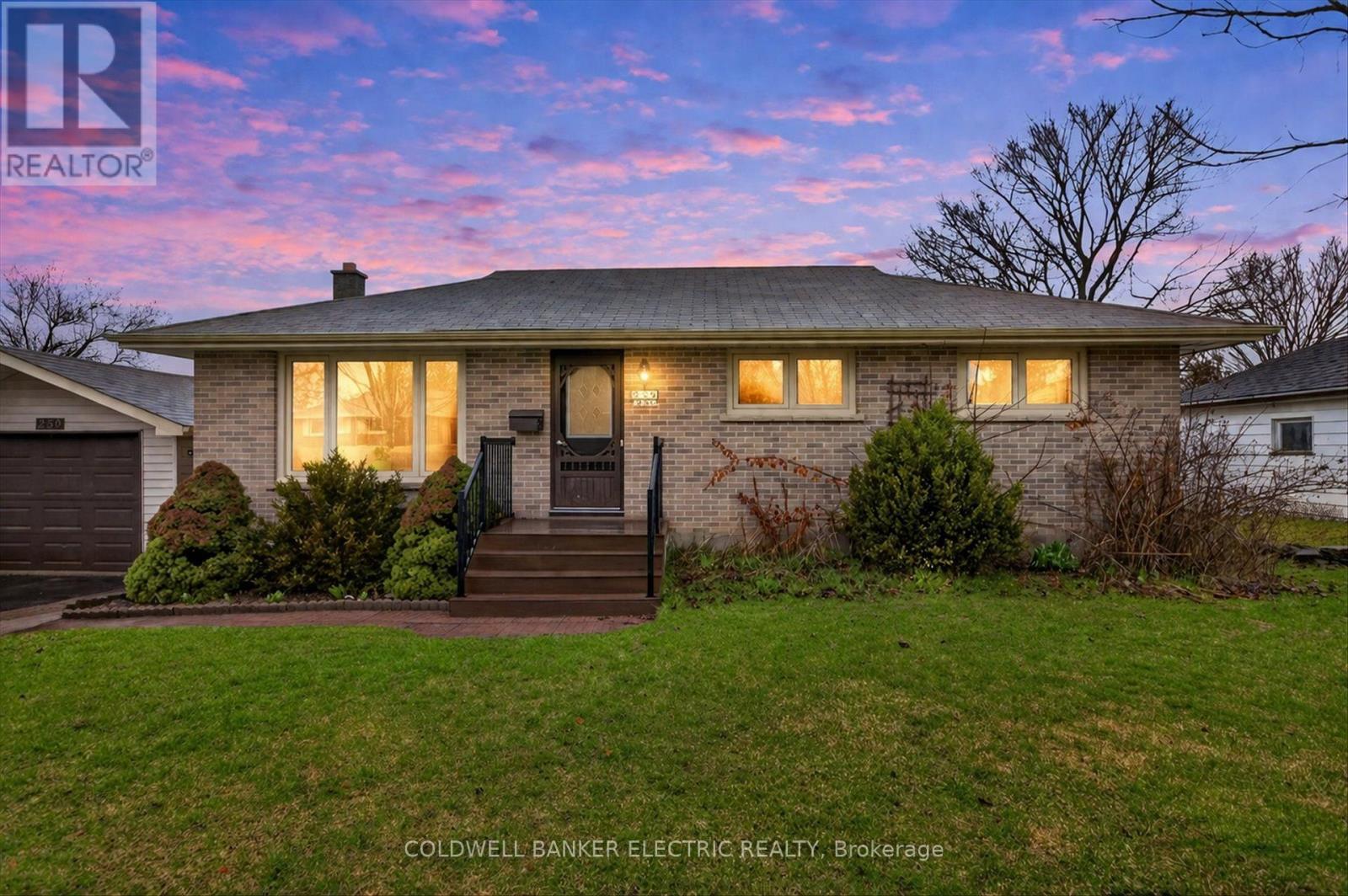 250 COLLISON CRESCENT