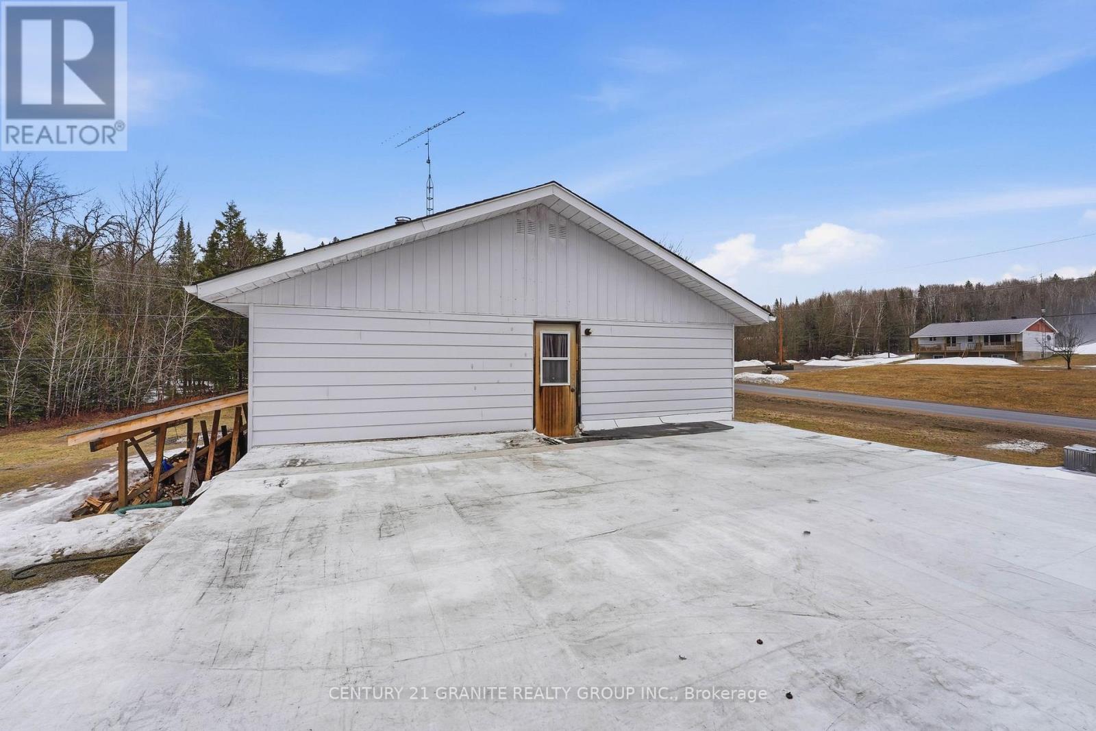 301 HYBLA ROAD - 36