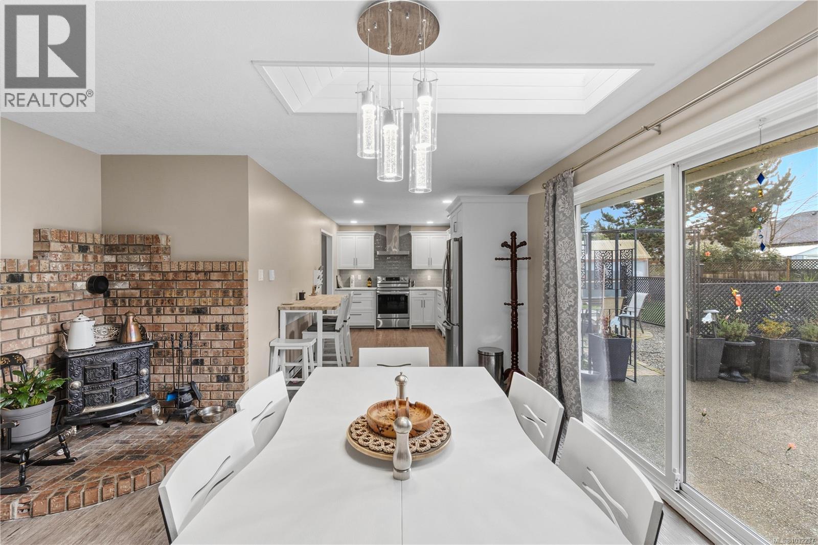 750 Bradbury Ave - 25