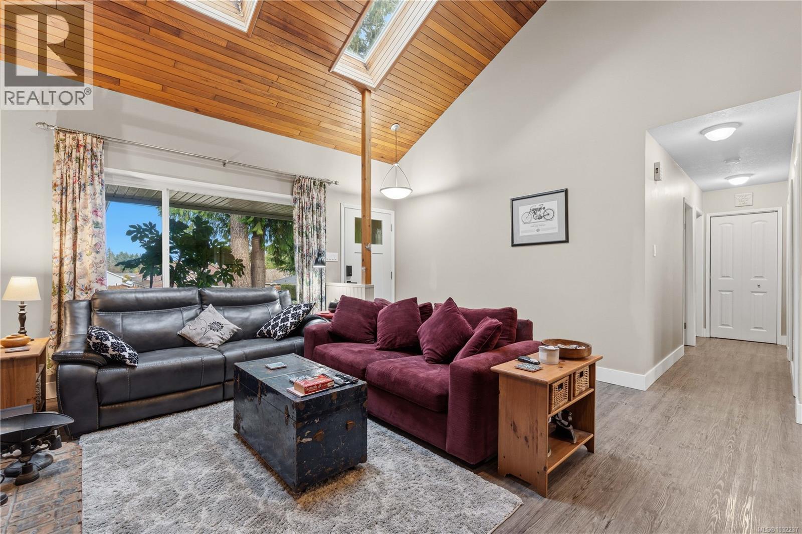 750 Bradbury Ave - 5