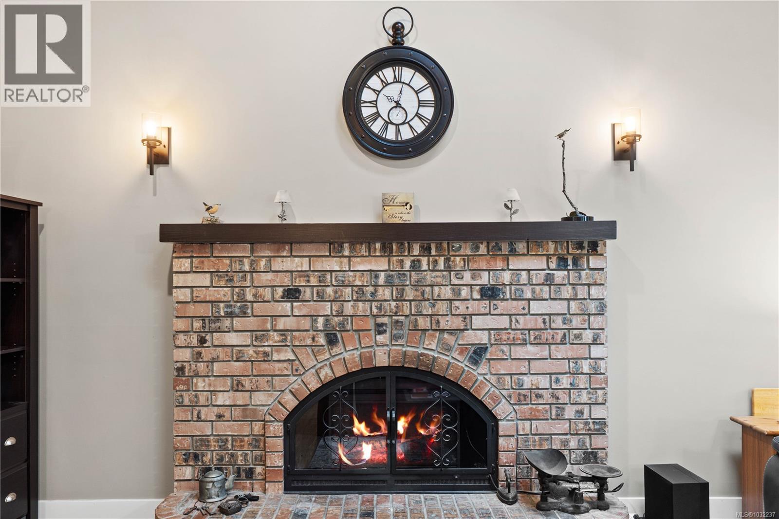 750 BRADBURY AVE - 8