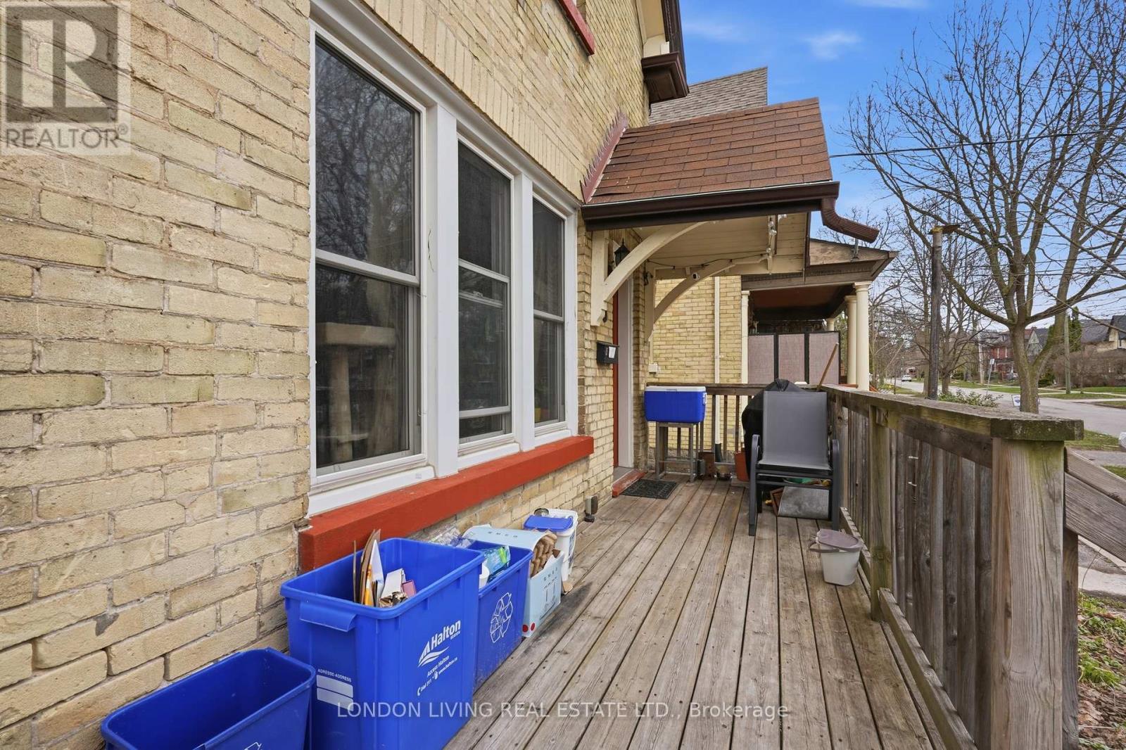 6 VICTOR STREET - 4
