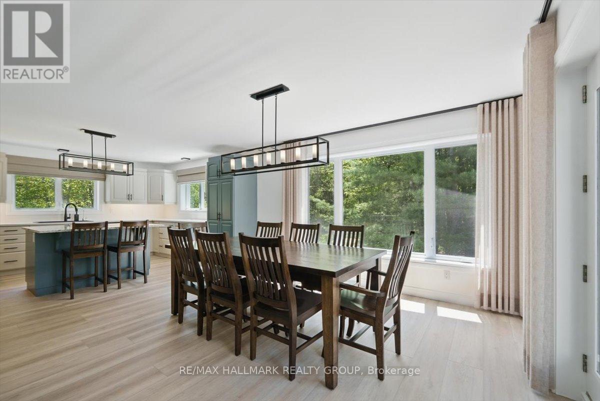 1720 DES PINS ROAD - 11