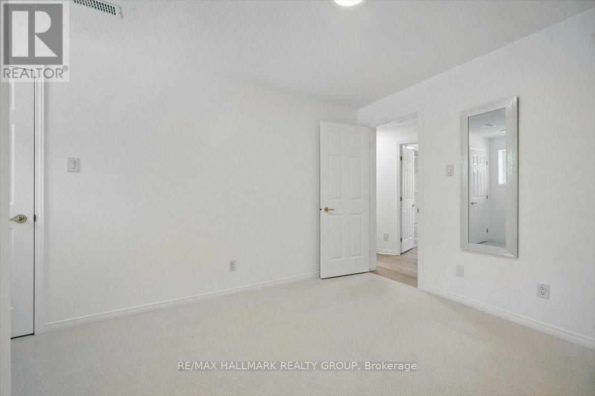 1720 DES PINS ROAD - 22