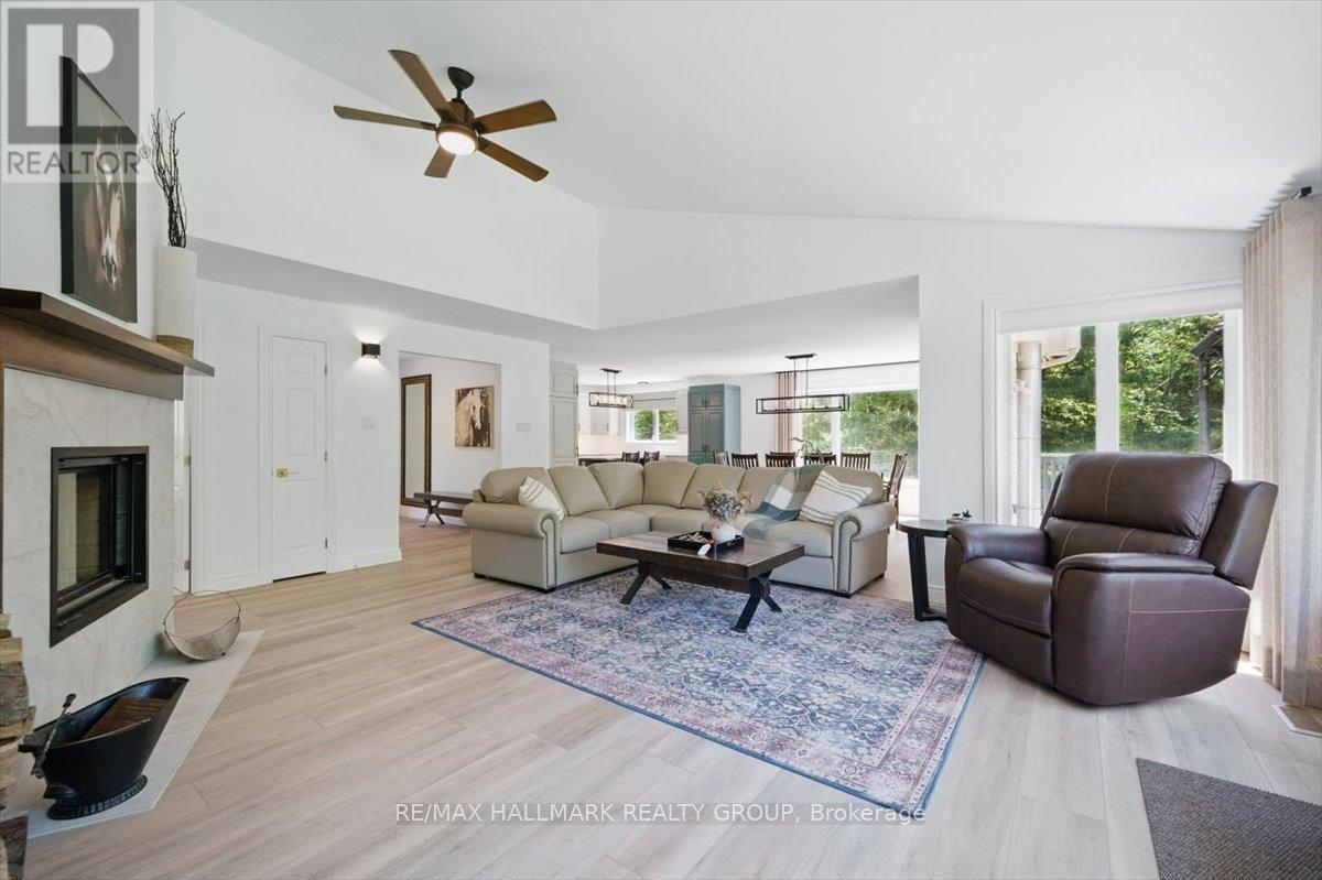 1720 DES PINS ROAD - 9