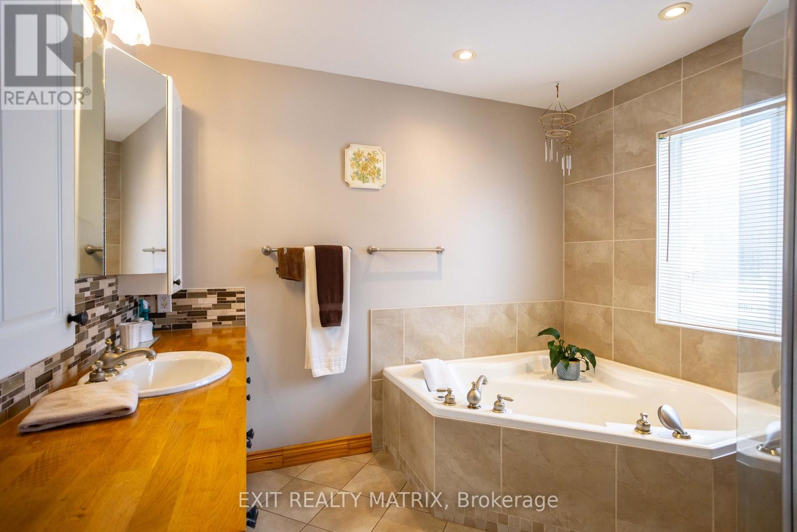 2468 GAGNE ROAD - 24