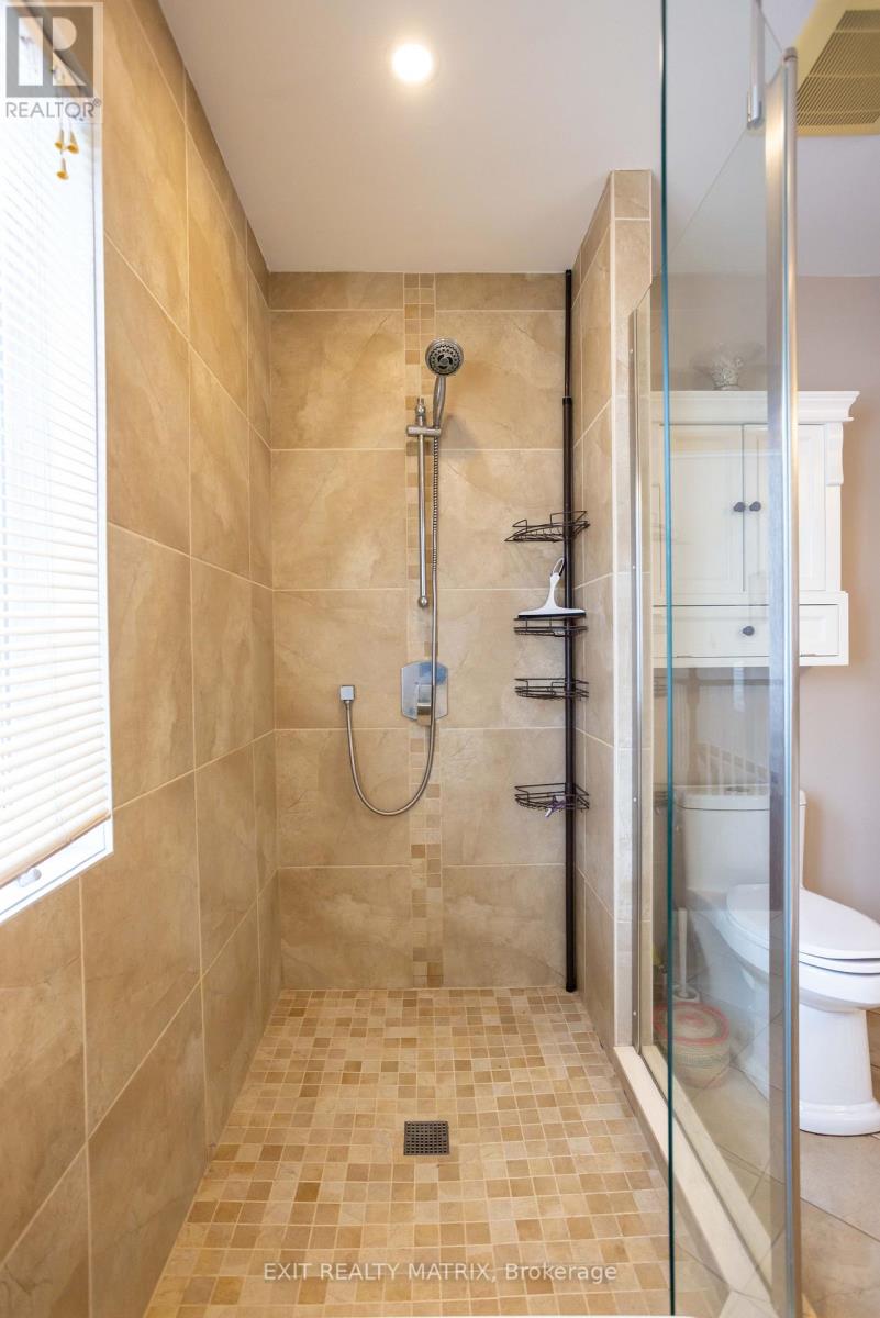 2468 GAGNE ROAD - 25