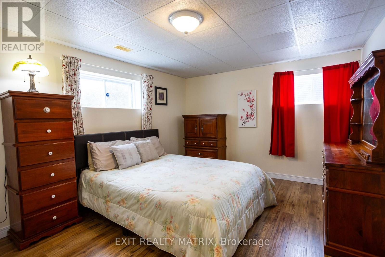 2468 GAGNE ROAD - 32