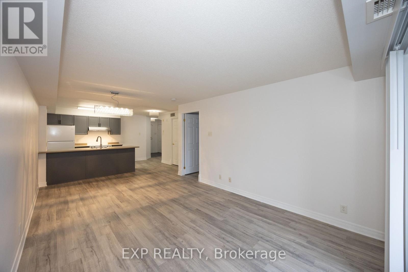 #803 429 SOMERSET STREET W - 15