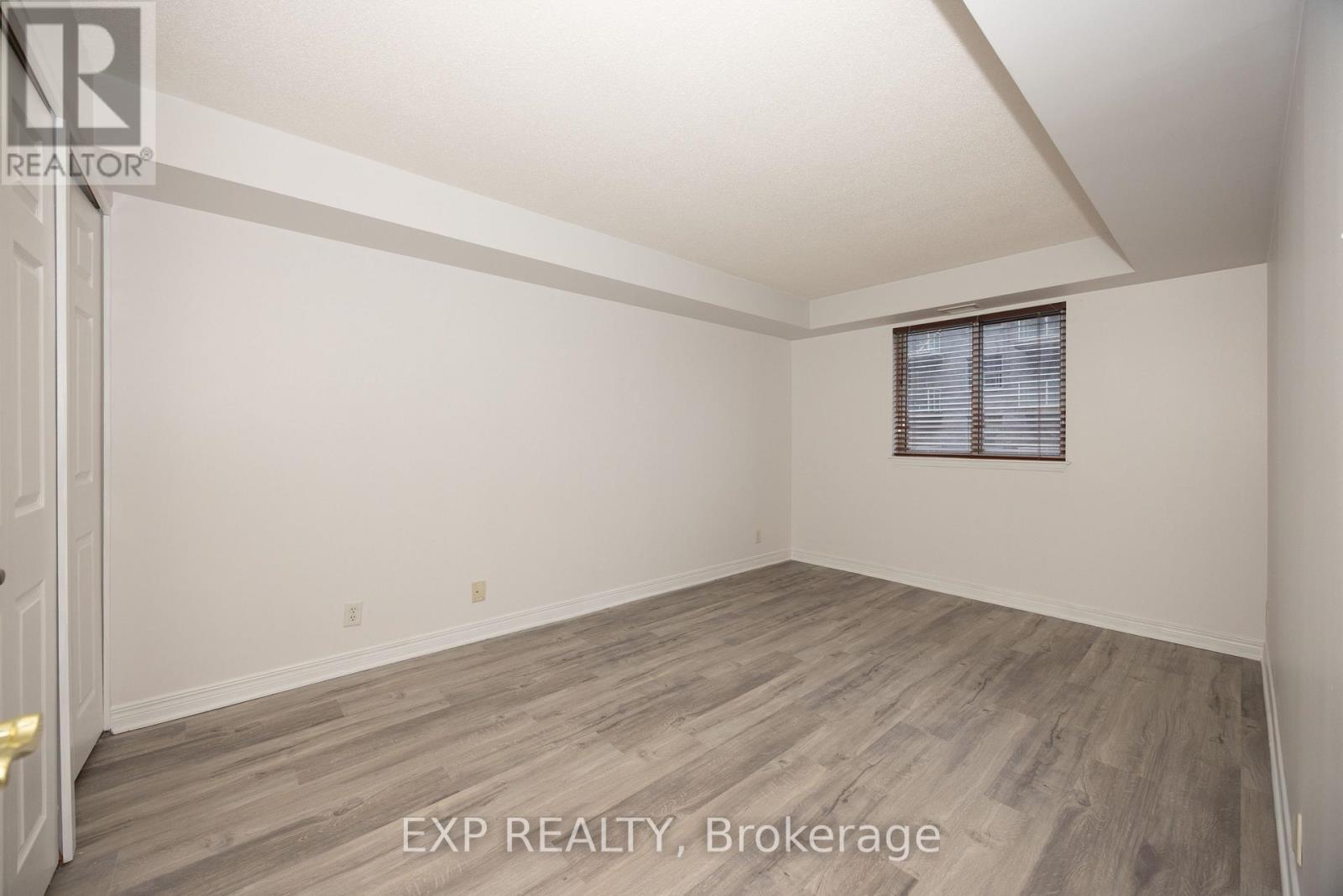 #803 429 SOMERSET STREET W - 16