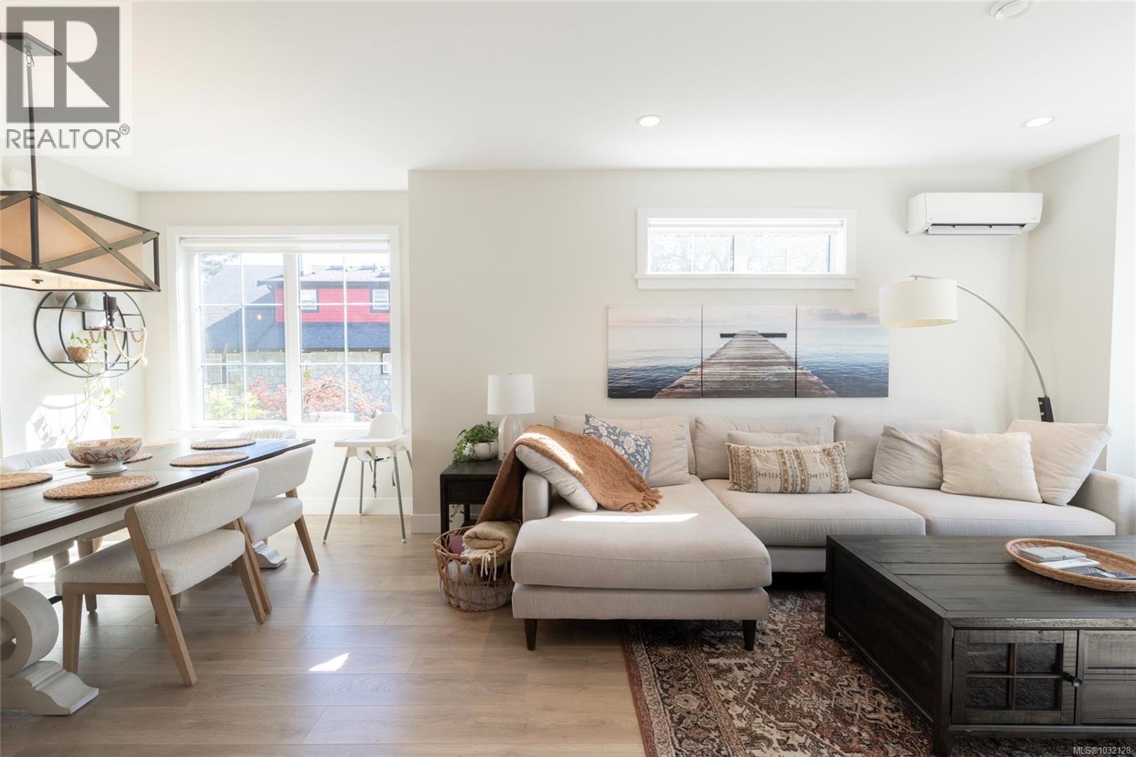 #11 1810 KINGS RD - 17