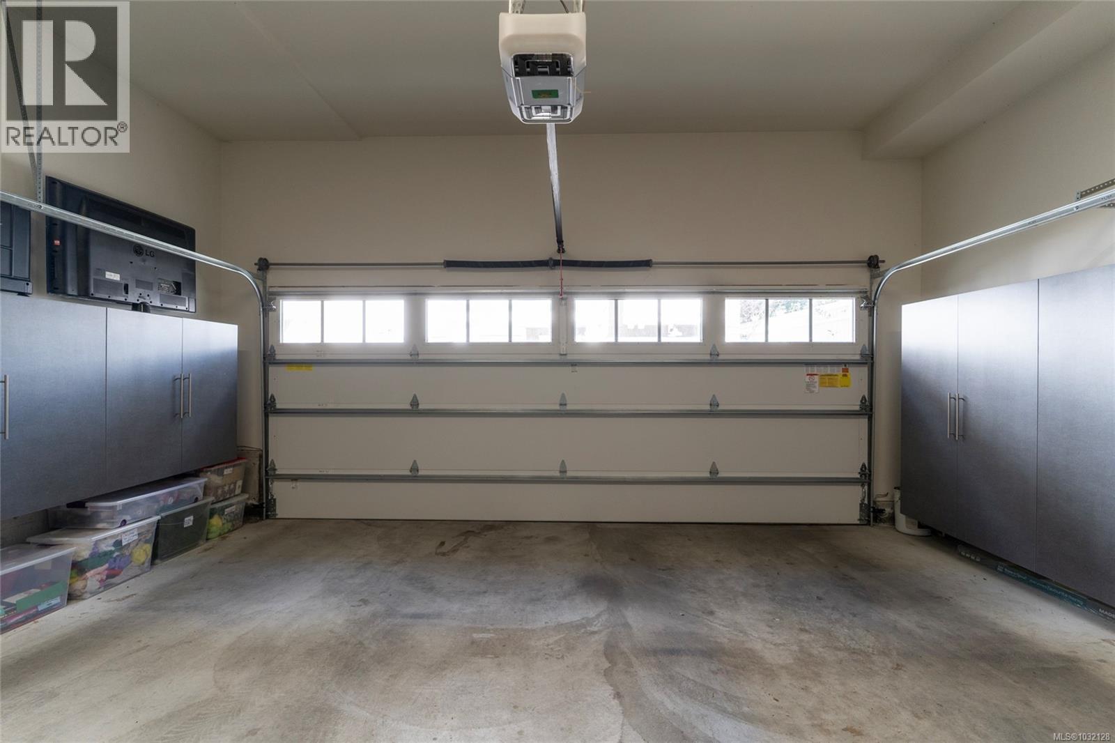 #11 1810 KINGS RD - 31