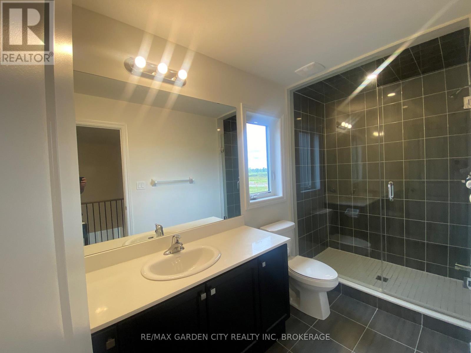 74 ORIOLE CRESCENT - 33