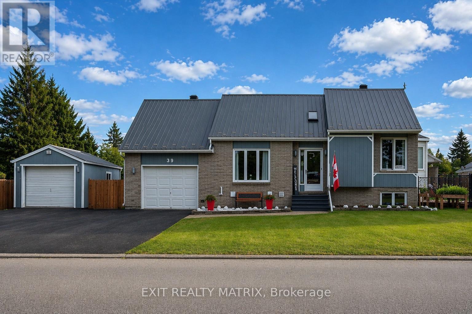 51 MARCEL STREET E - 1