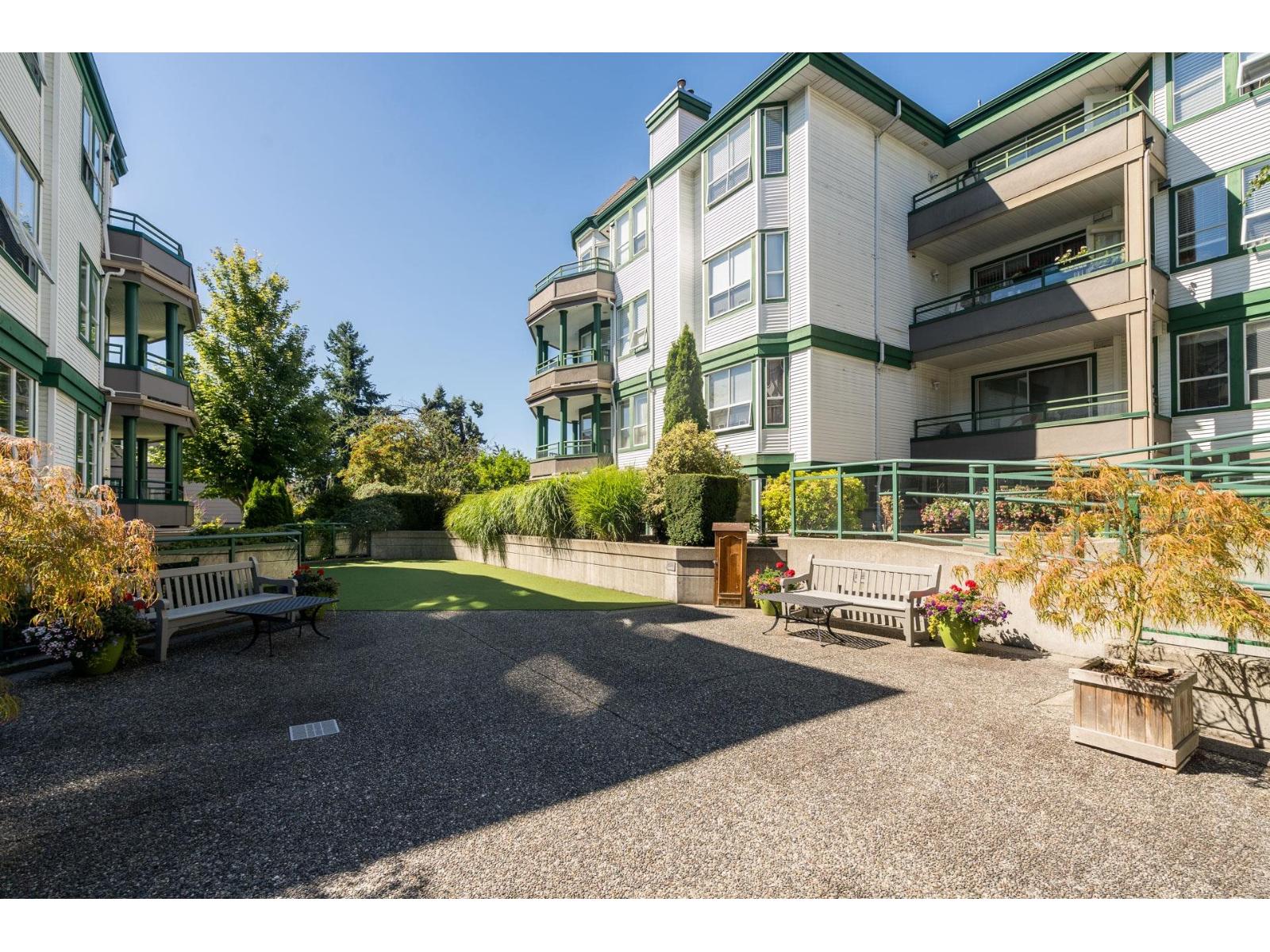 207 1576 MERKLIN STREET, White Rock