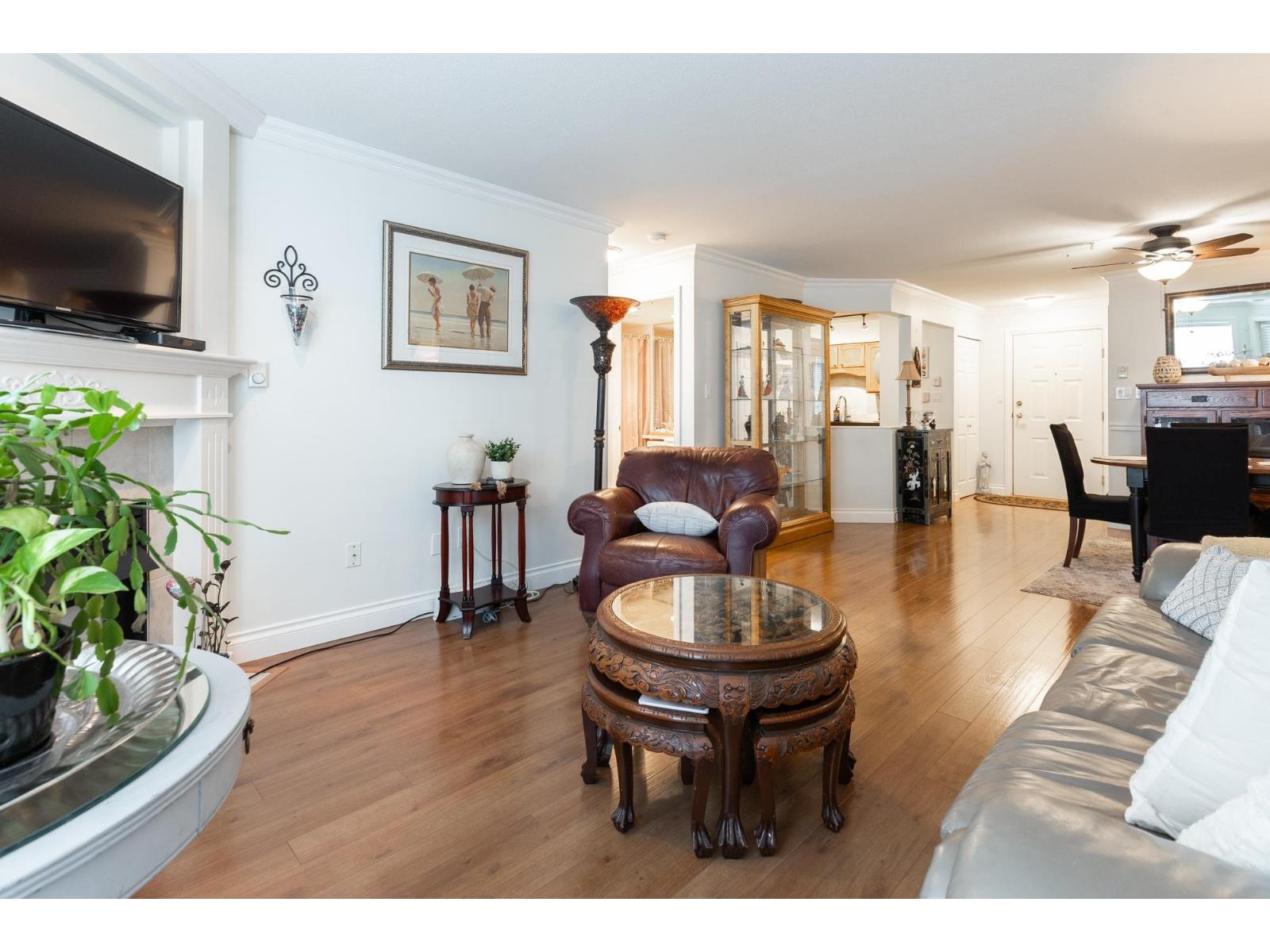 207 1576 MERKLIN STREET, White Rock