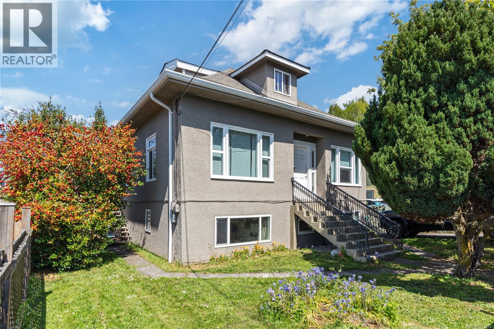 1142 North Park St - 1