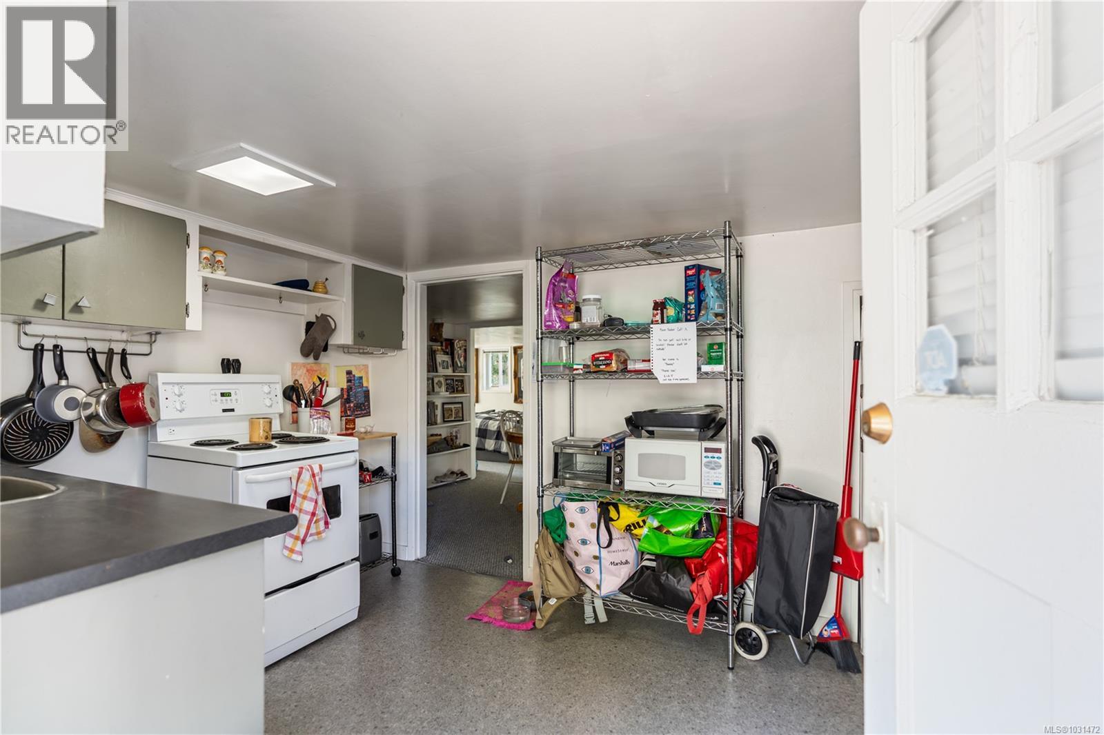 1142 North Park St - 16