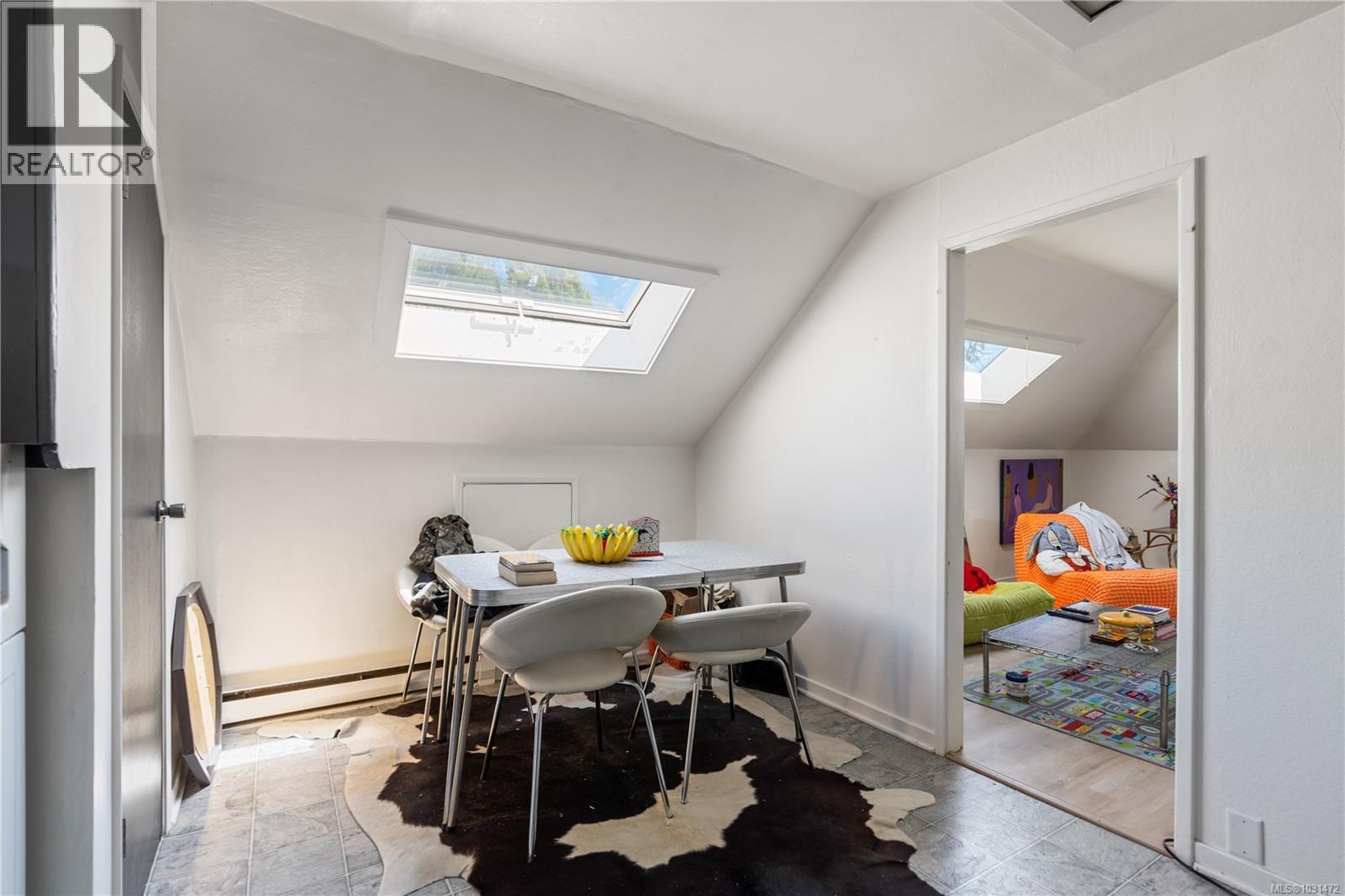 1142 North Park St - 36