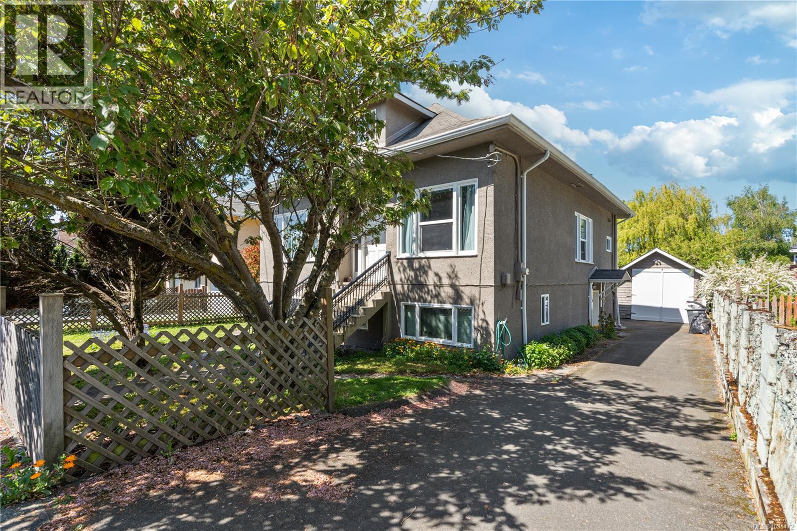 1142 North Park St - 2