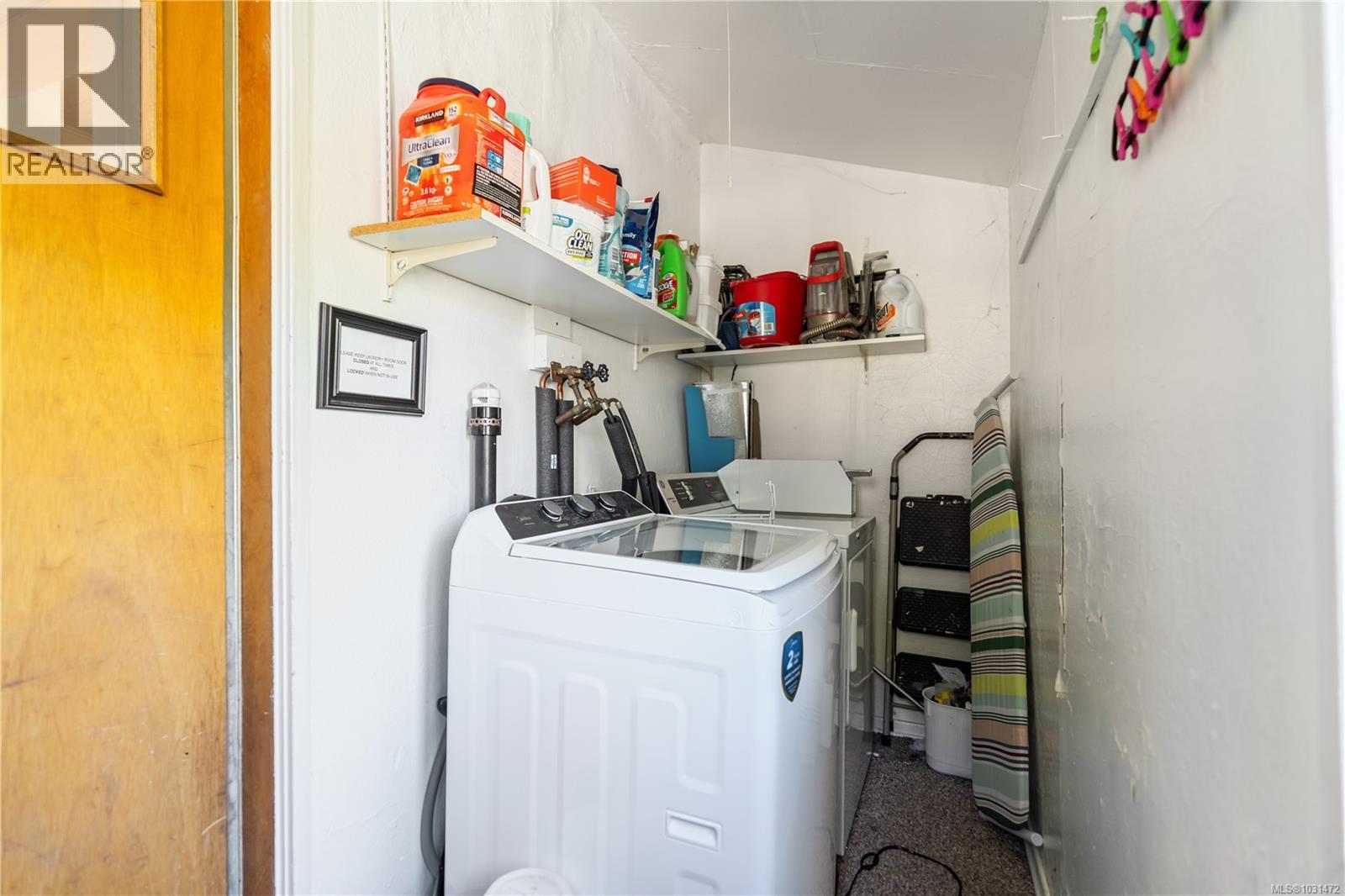1142 North Park St - 42