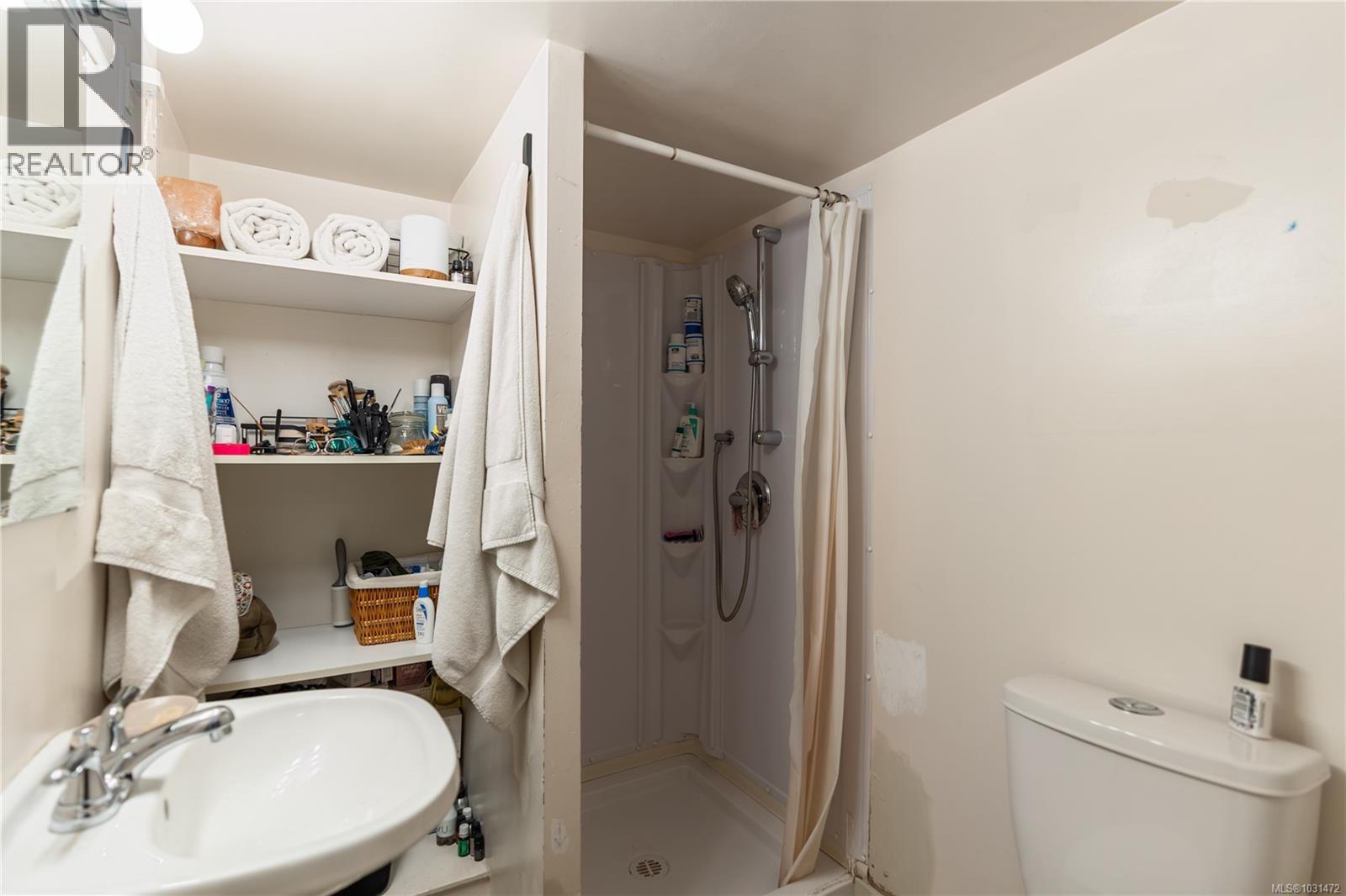 1142 North Park St - 30