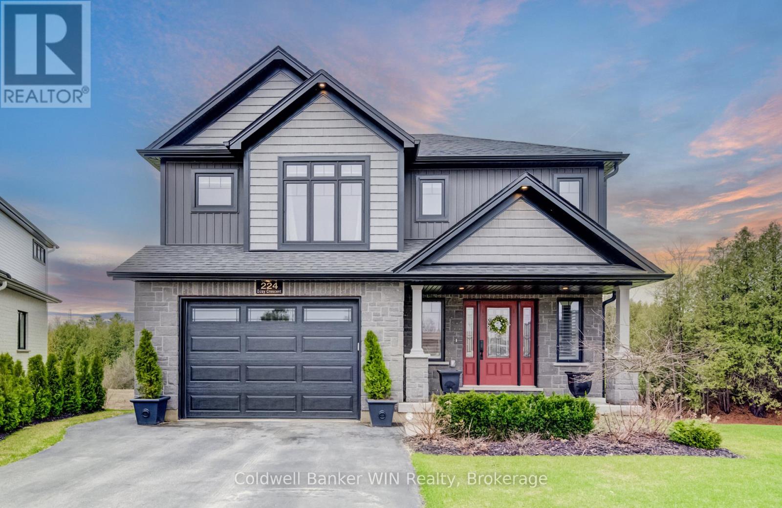 224 DJAY CRESCENT - 1